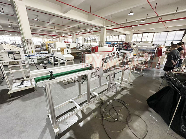 How to confirm a suitable shrink wrapping machine for products?
